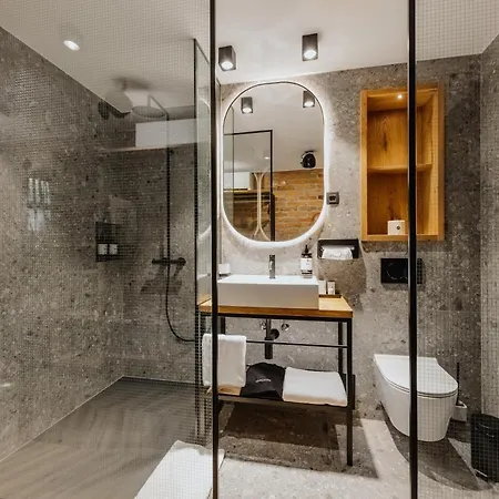 Hotell One66