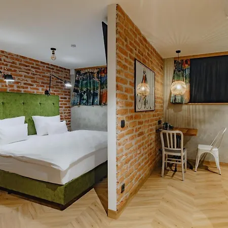 Ξενοδοχείο One66