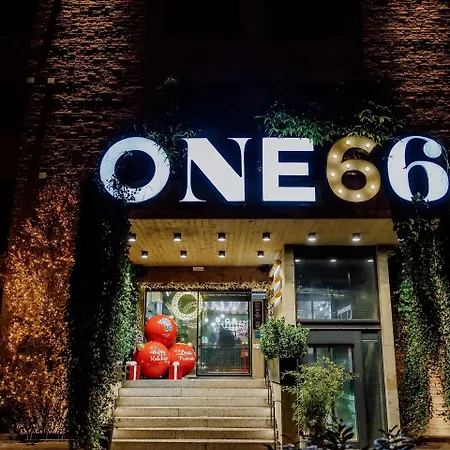 One66 Готель 4*