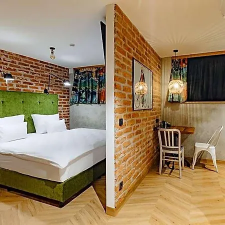 One66 Otel 4*
