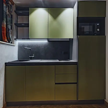 Hotel One66