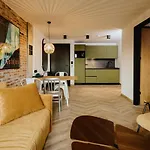 Hotell One66 4*